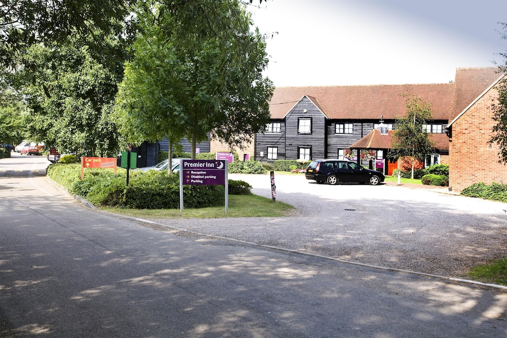 premier inn st albans bricket wood