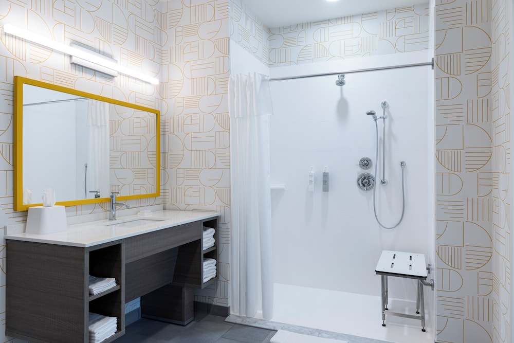 home2 suites by hilton east haven new haven