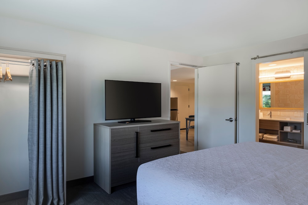 home2 suites by hilton east haven new haven