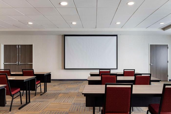 home2 suites by hilton east haven new haven