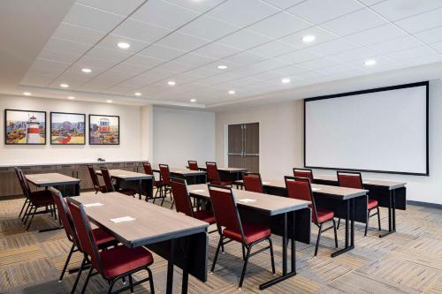 home2 suites by hilton east haven new haven