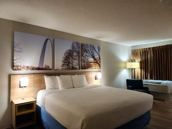 days inn by wyndham collinsville st louis