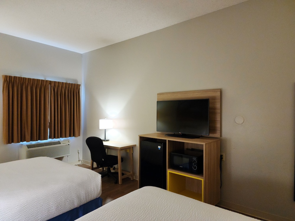 days inn by wyndham collinsville st louis