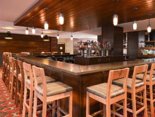 radisson hotel detroit metro airport