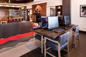 radisson hotel detroit metro airport