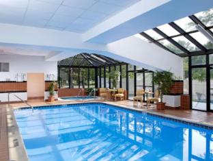 radisson hotel detroit metro airport