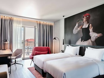 radisson red hotel and apartments krakow