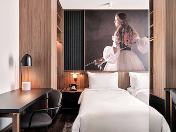 radisson red hotel and apartments krakow