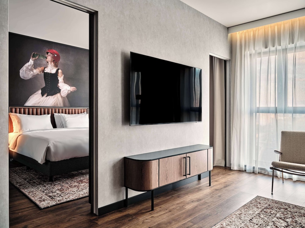 radisson red hotel and apartments krakow
