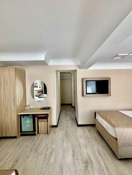 gold hotel