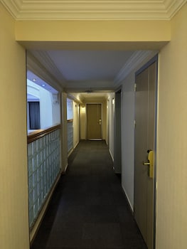 gold hotel