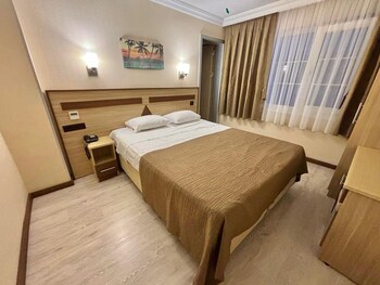 gold hotel