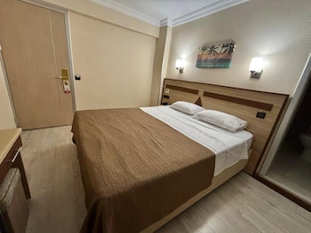 gold hotel