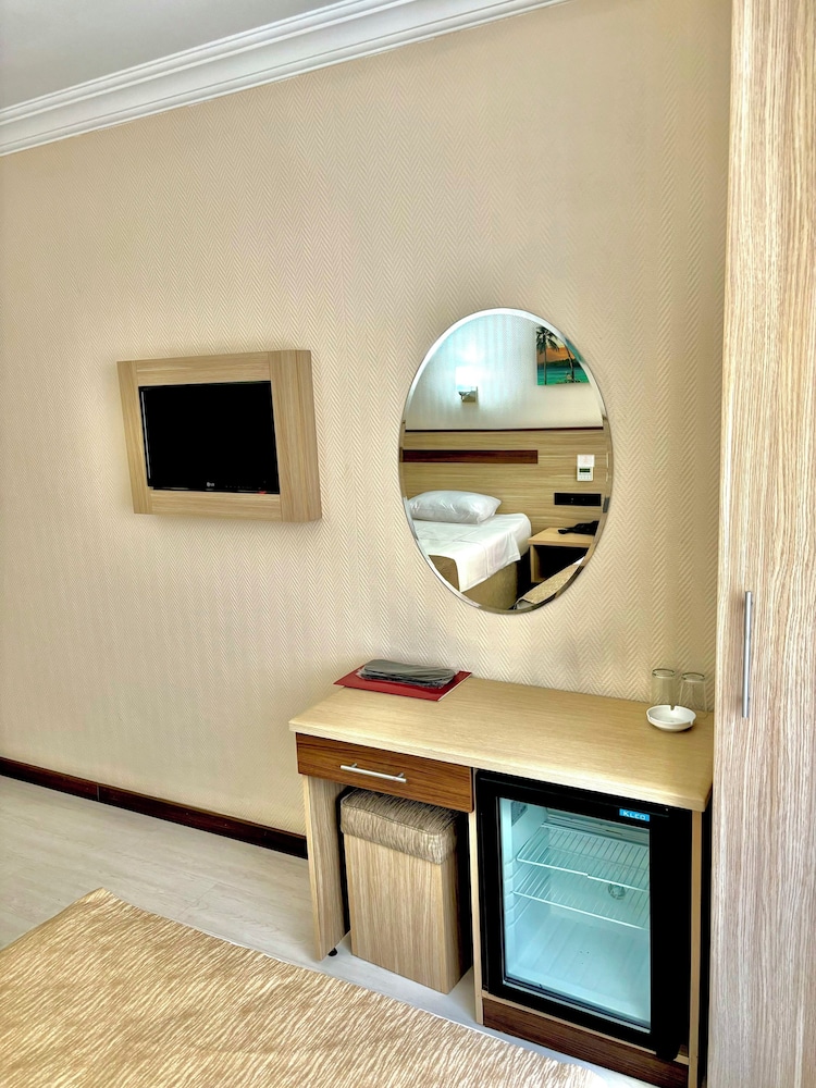 gold hotel