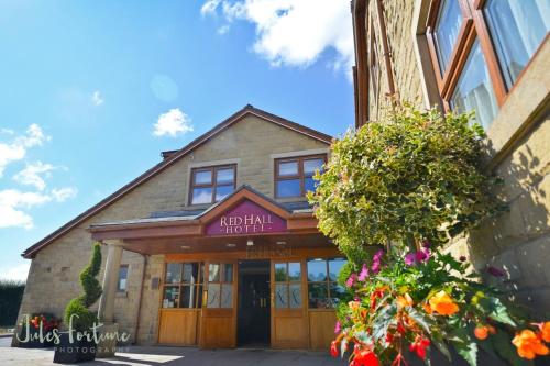 red hall hotel