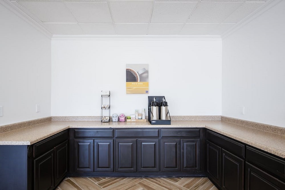 motel 6 jacksonville nc