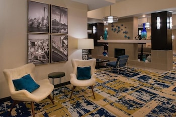 the arch convention hotel