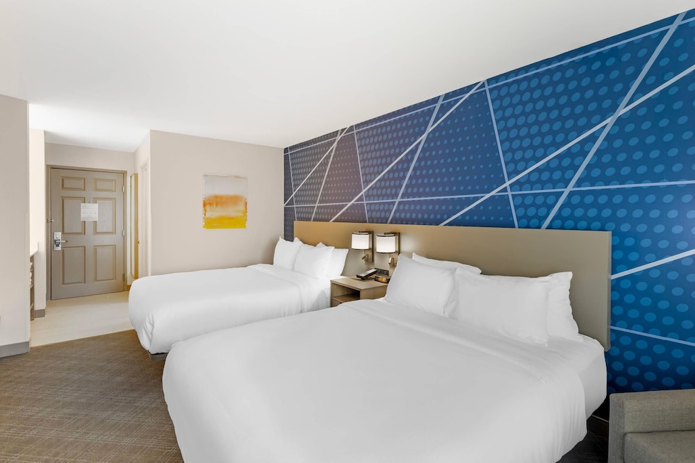 summerset hotel and suites
