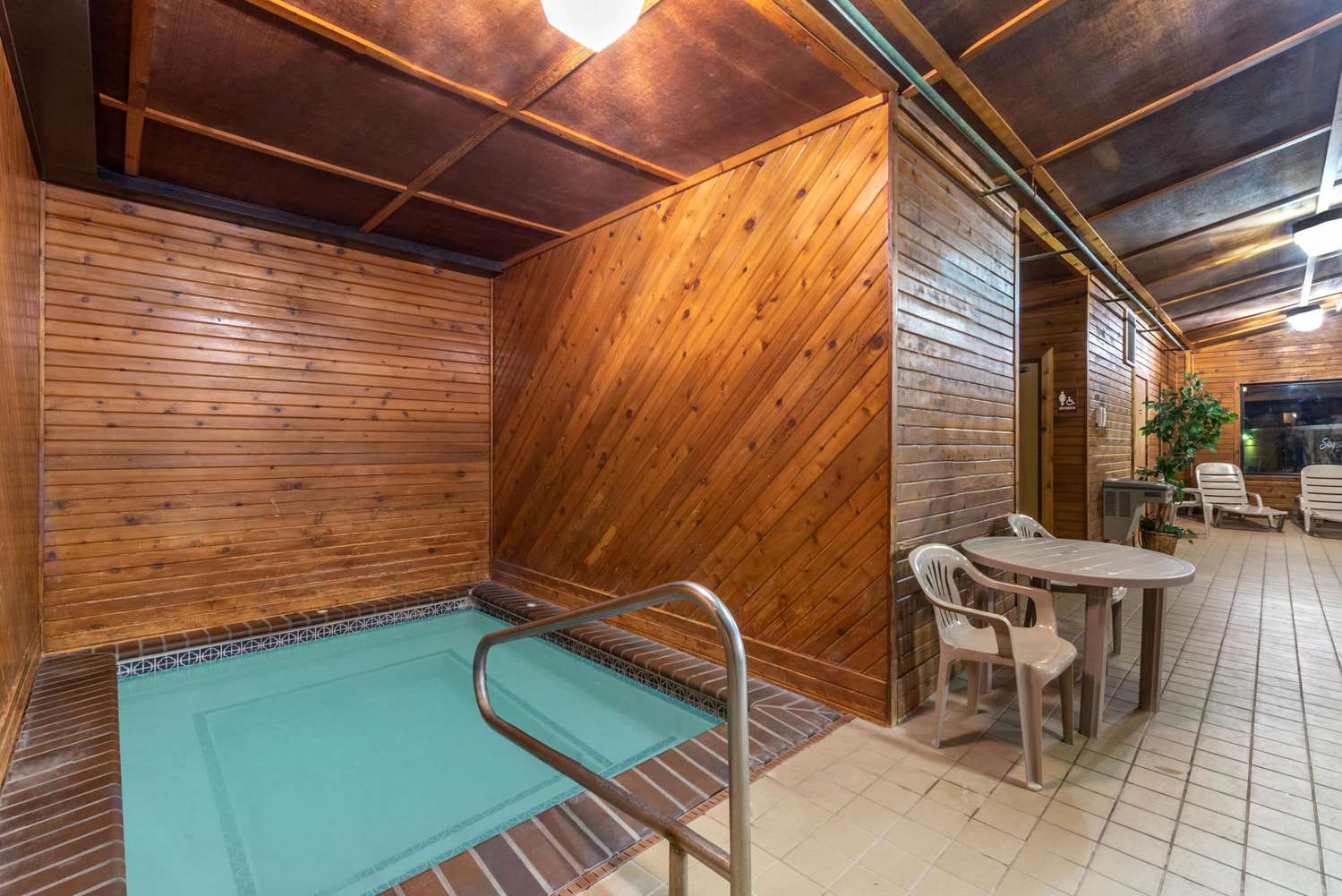summerset hotel and suites