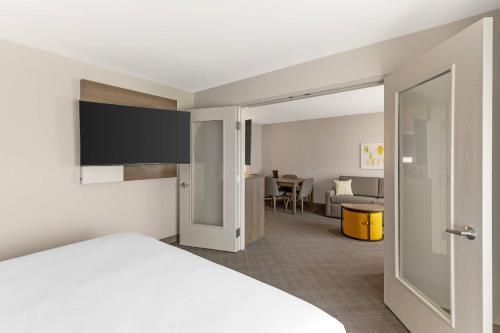 summerset hotel and suites