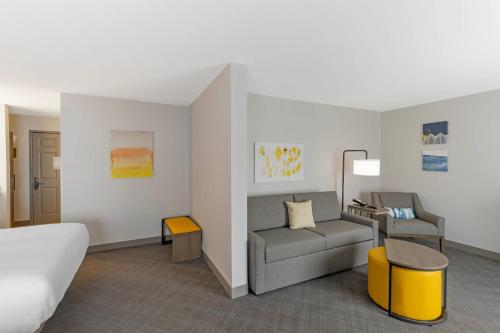 summerset hotel and suites