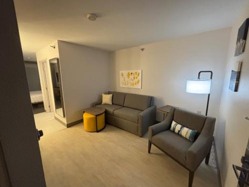 summerset hotel and suites