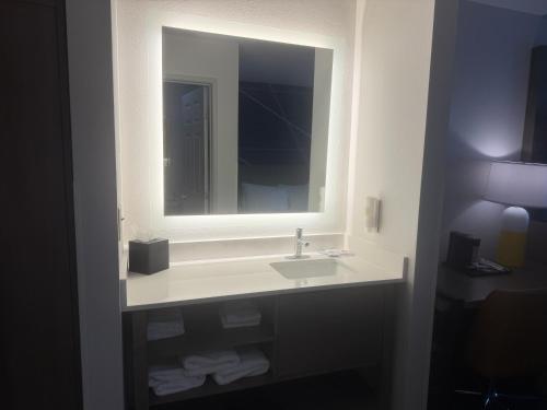 summerset hotel and suites