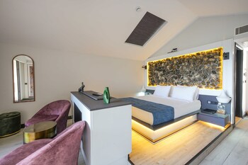 ramitos boutique hotel