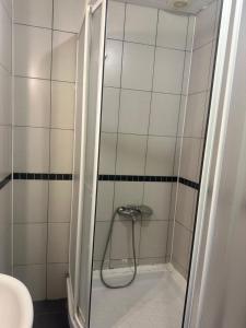 side beach club hotel