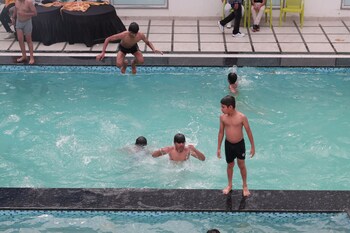 Rd Resort,,3 star