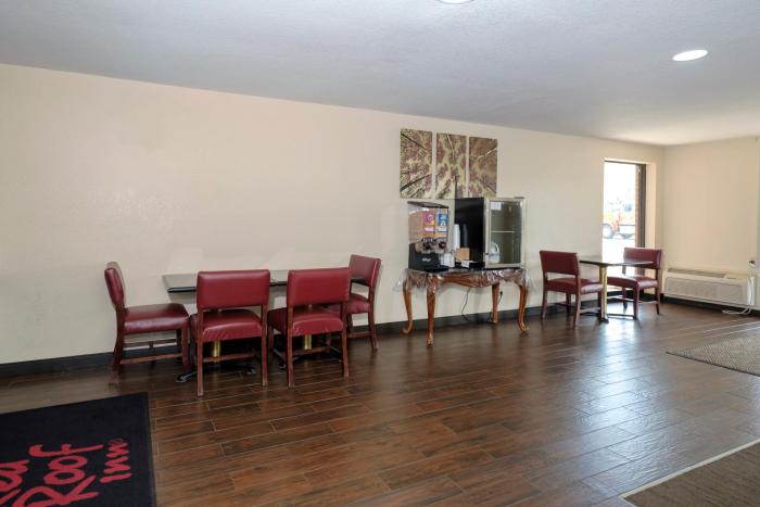 red roof inn hillsville