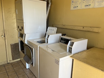 Red Roof Inn Haltom City,,2.5 star
