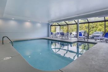 comfort inn and suites troutville roanoke north daleville