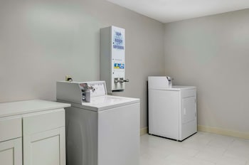 comfort inn and suites troutville roanoke north daleville