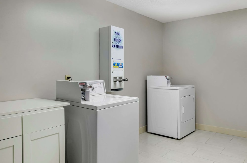 comfort inn and suites troutville roanoke north daleville