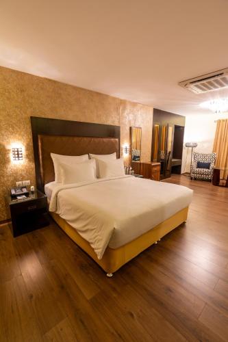 clarks exotica convention resort and spa