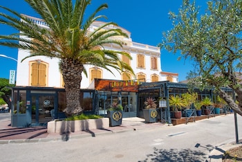 hotel restaurant la villa arena