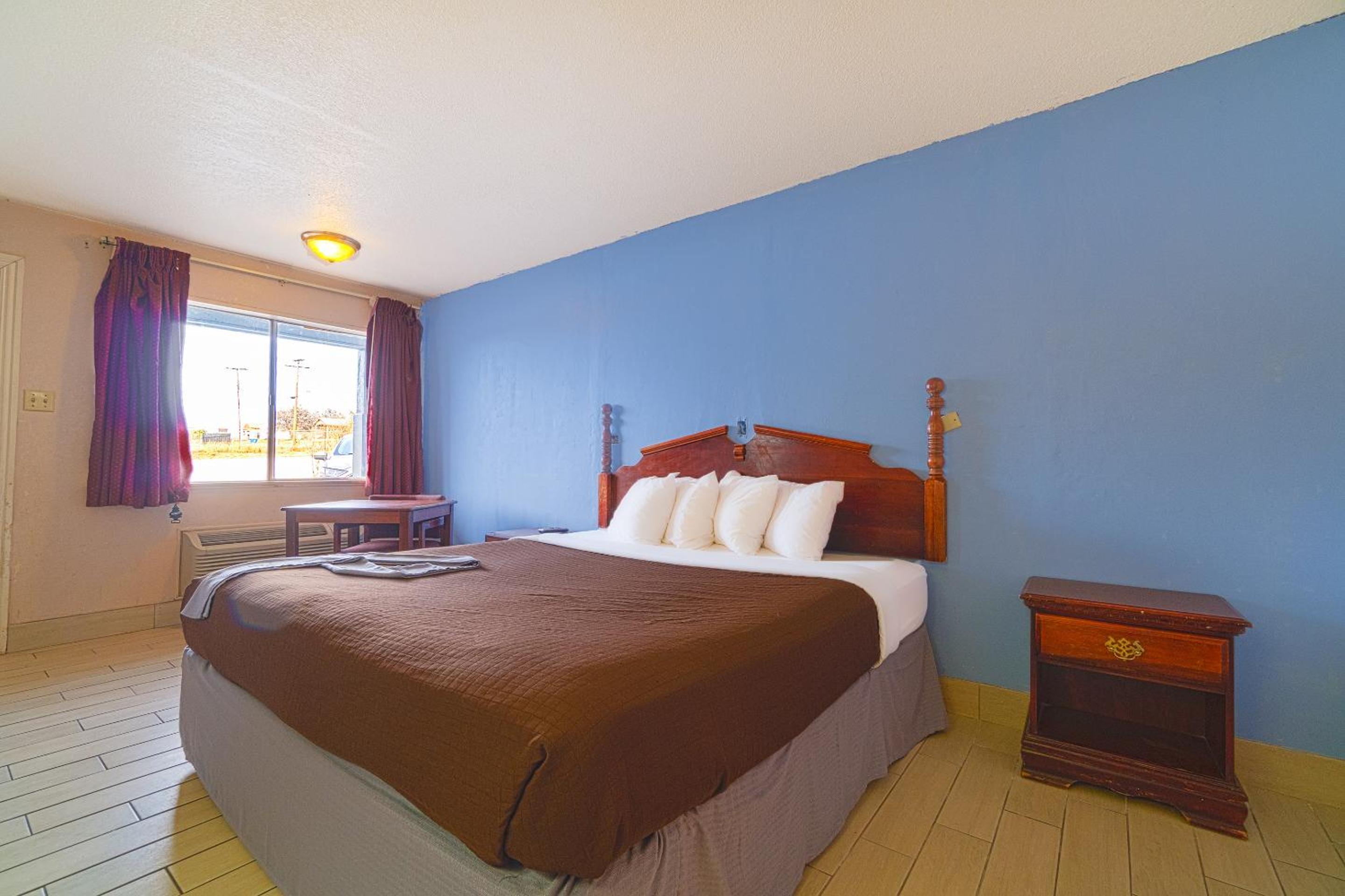 regency inn by oyo three rivers