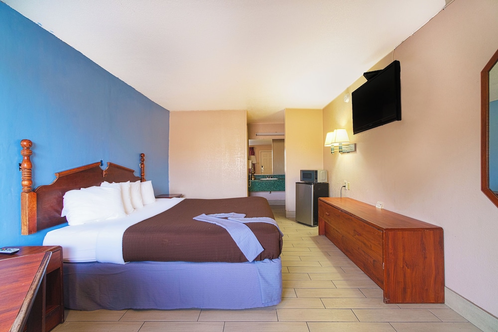 regency inn by oyo three rivers