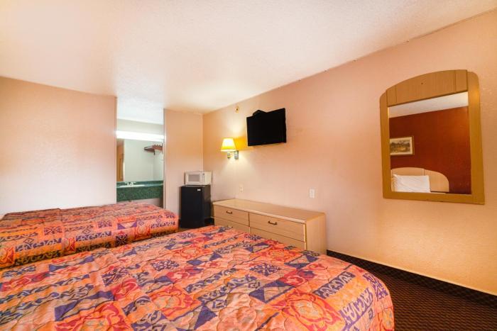 regency inn by oyo three rivers