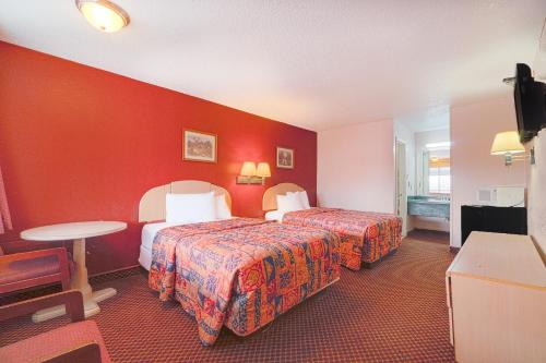 Regency Inn By Oyo Three Rivers,,2 star