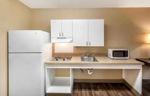 relax suites extended stay la mirada