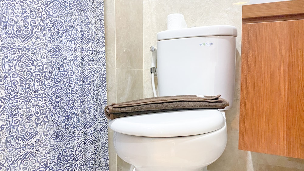 relaxing and homey studio transpark cibubur apartment