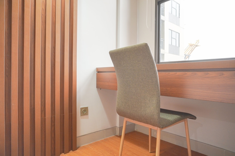 relaxing and homey studio transpark cibubur apartment