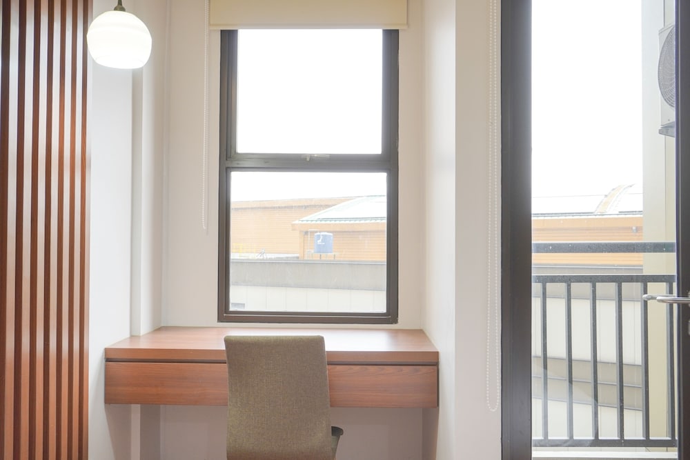 relaxing and homey studio transpark cibubur apartment