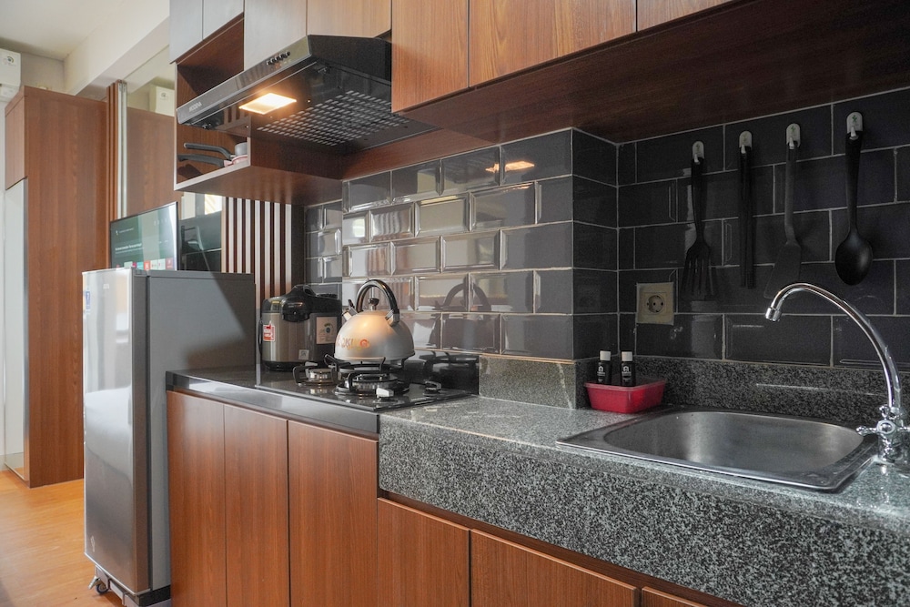 relaxing and homey studio transpark cibubur apartment