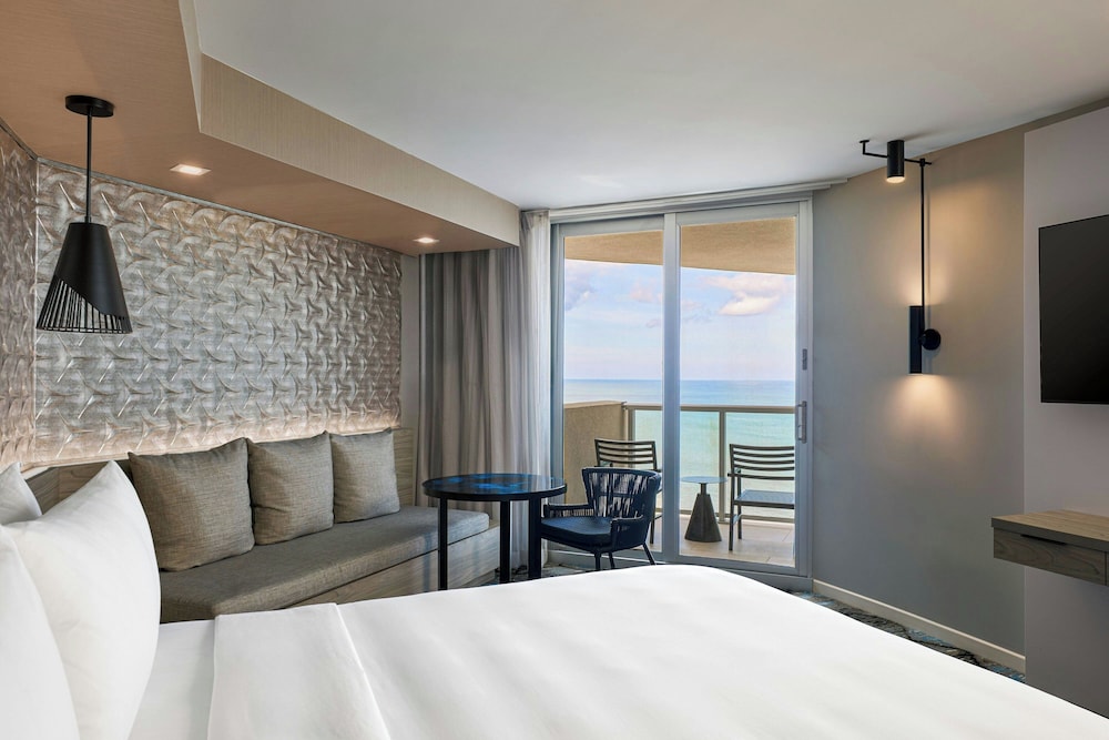 renaissance daytona beach oceanfront hotel