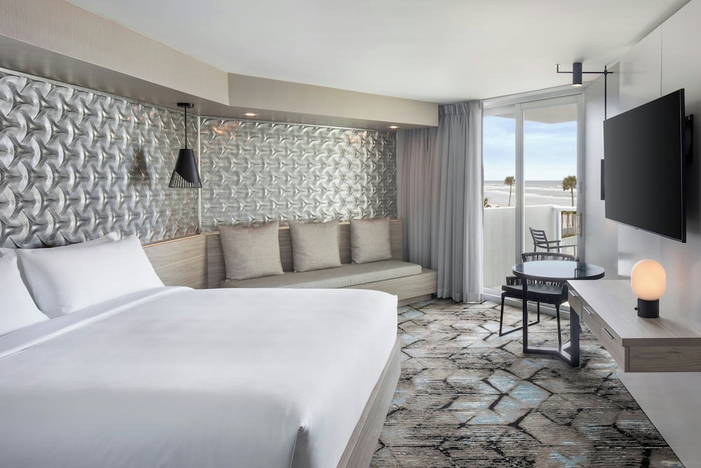 renaissance daytona beach oceanfront hotel