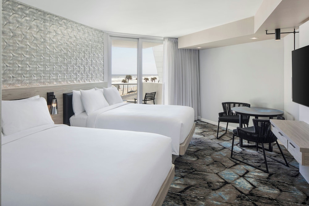 renaissance daytona beach oceanfront hotel