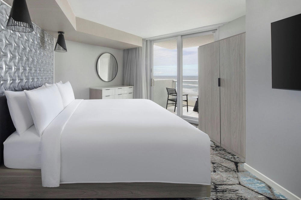 renaissance daytona beach oceanfront hotel